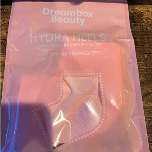NIP Dreambox Beauty Hydra Heels Moisturizing Spa Socks